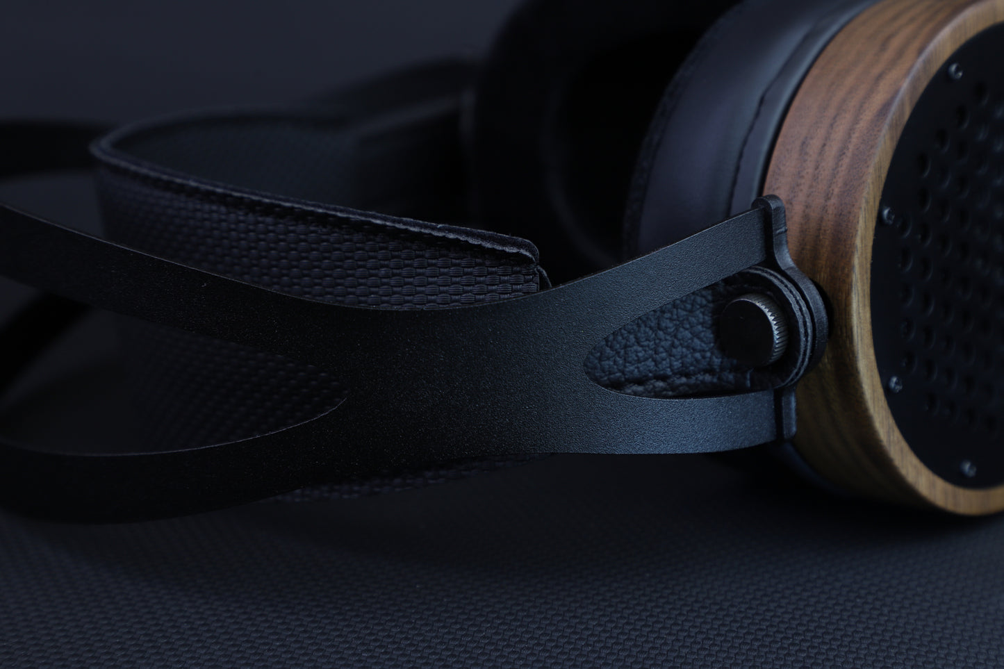Ollo S4X mixing headphones